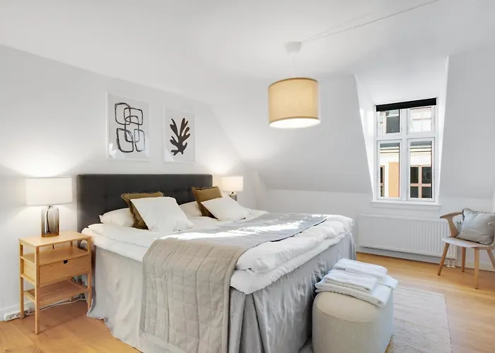 Leaves 4 - Precious 2-bdr In * Copenhaga