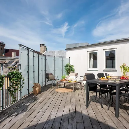 Apartment Sanders Leaves - Precious Two-bedroom Penthouse In Downtown