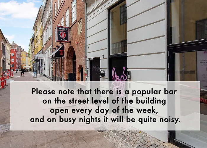 Leaves 4 - Precious 2-bdr In 아파트