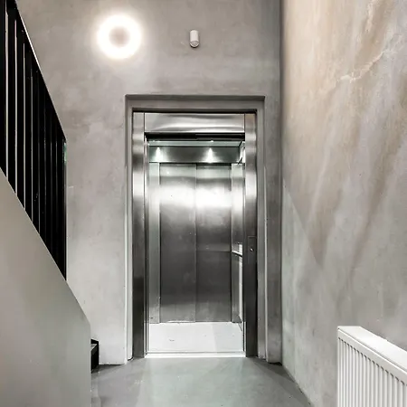 Apartman Leaves 4 - Precious 2-bdr In